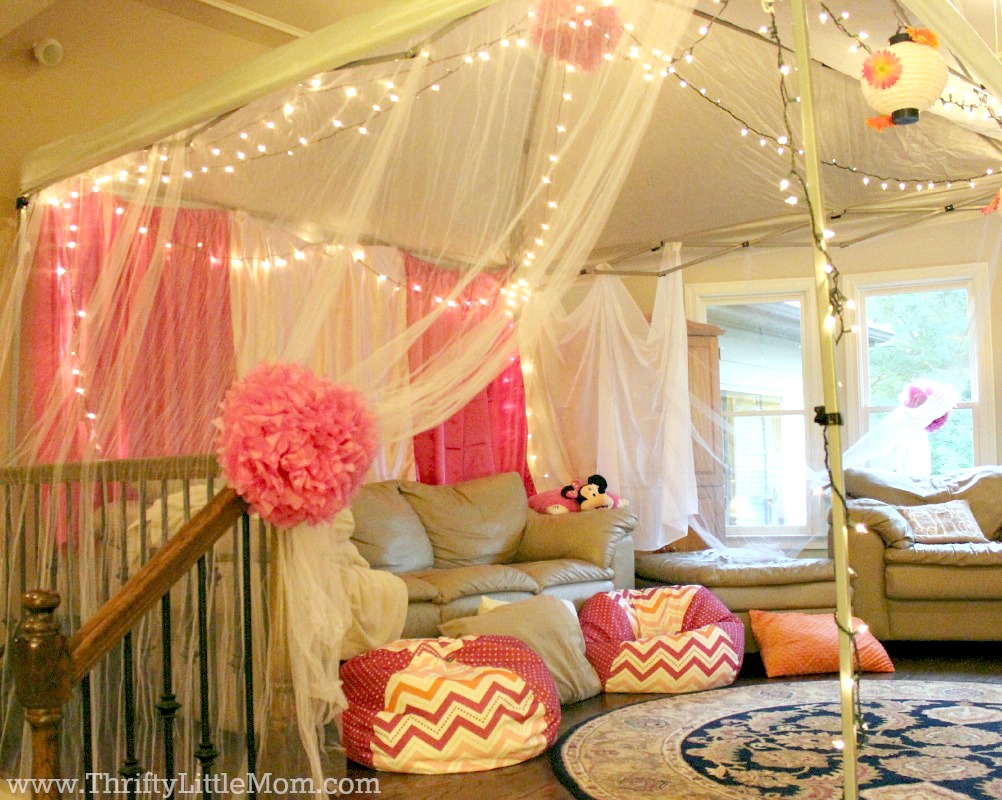 5 Ideas for an Epic Indoor Movie Party at Your House