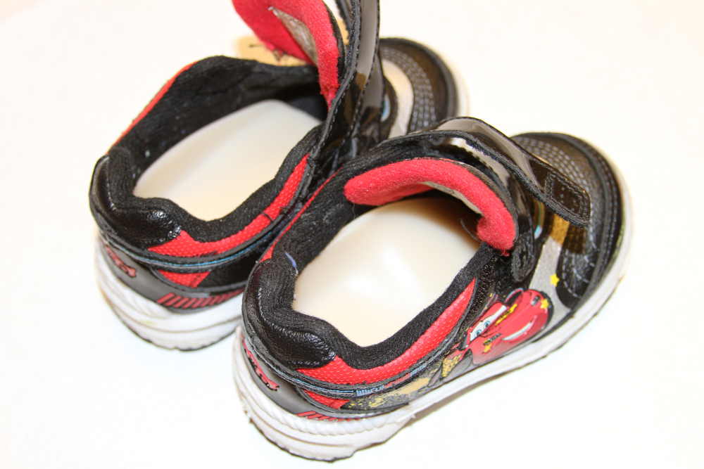 shoes to prevent toe walking