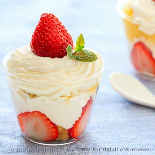 Single Serve Strawberry Cheesecake Trifle