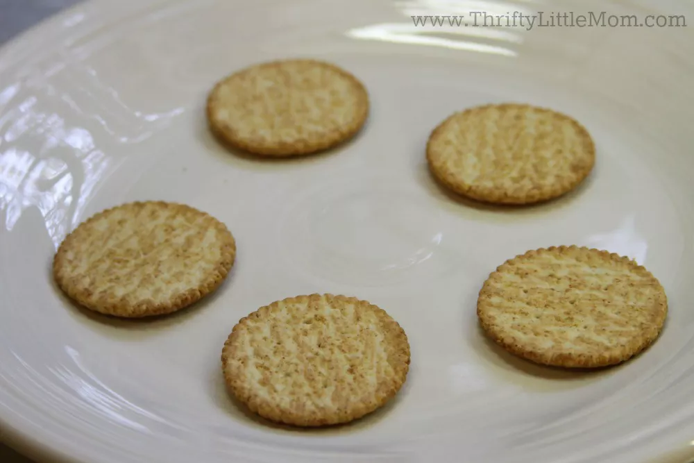 Cracker Stacks for Your Lunch Pack Crackers