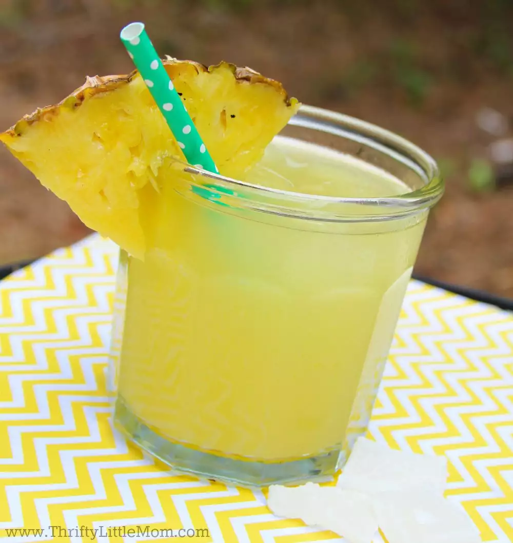 Sparkling Water Pineapple Drink