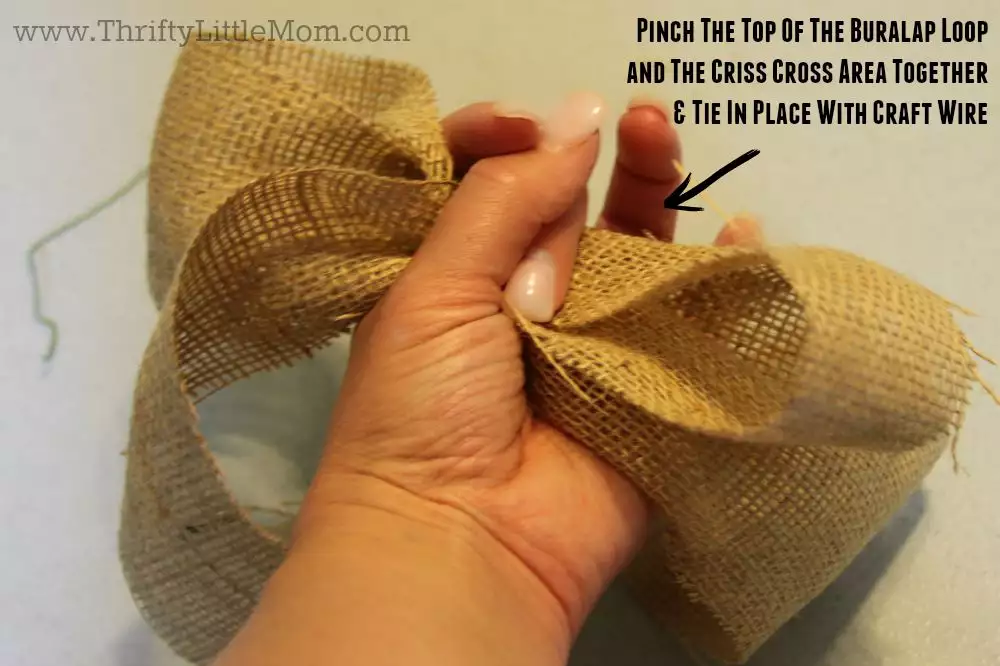 How To Make a Simple Burlap Bow Step 4