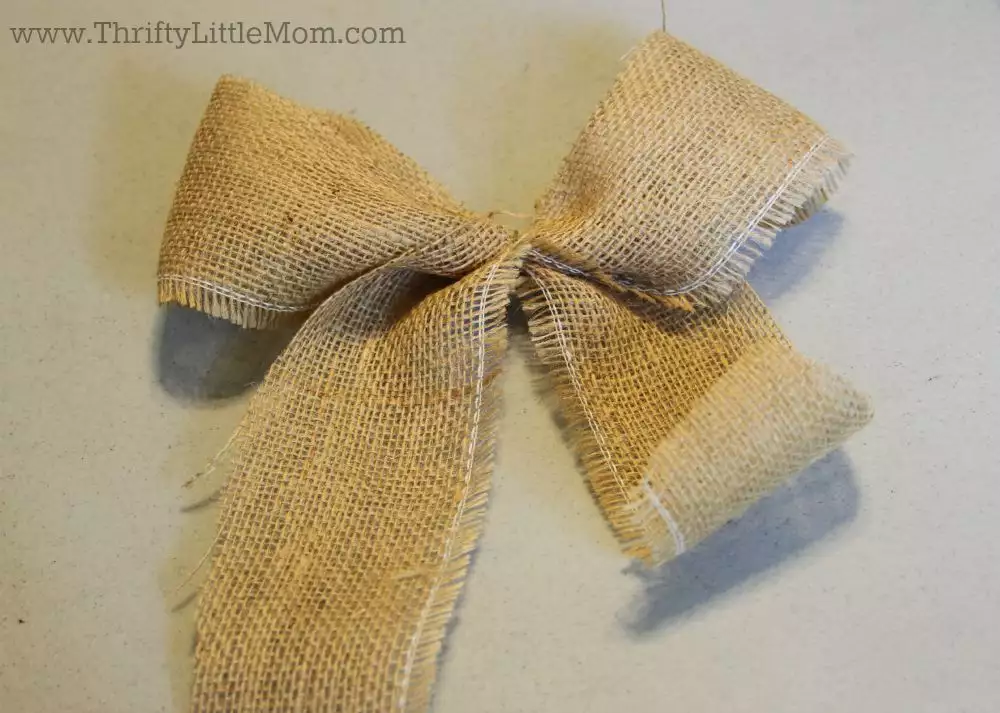 How To Make a Simple Burlap Bow Step 5