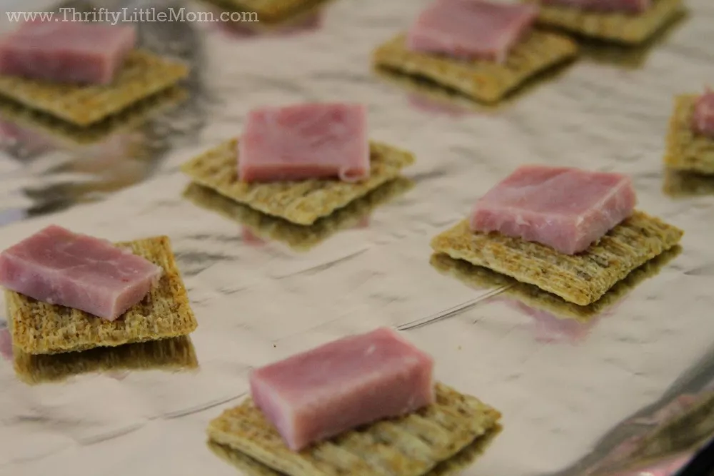 Triscuit Bake with Ham Topping