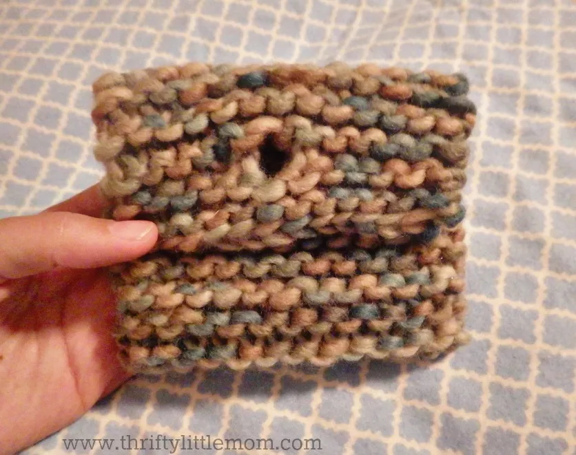 knitted purse