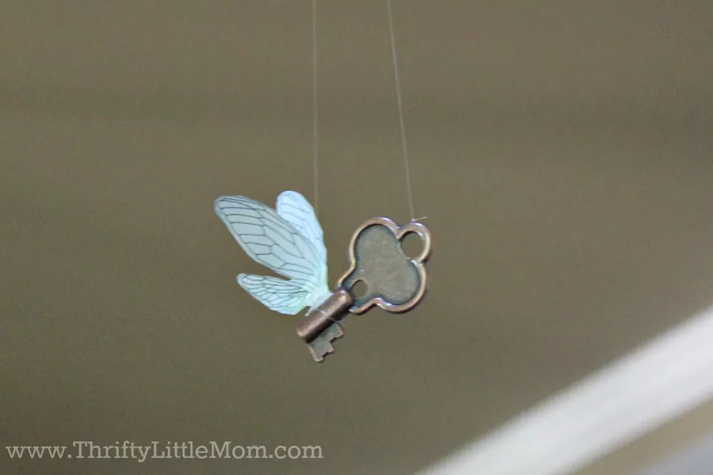 Small key with wings Harry Potter Baby Shower decoration