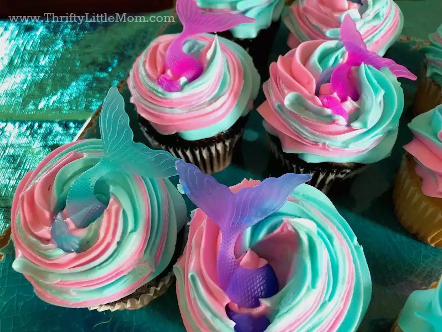 mermaid cupcakes for an 8 year old birthday party idea