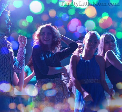18th birthday party friends dancing