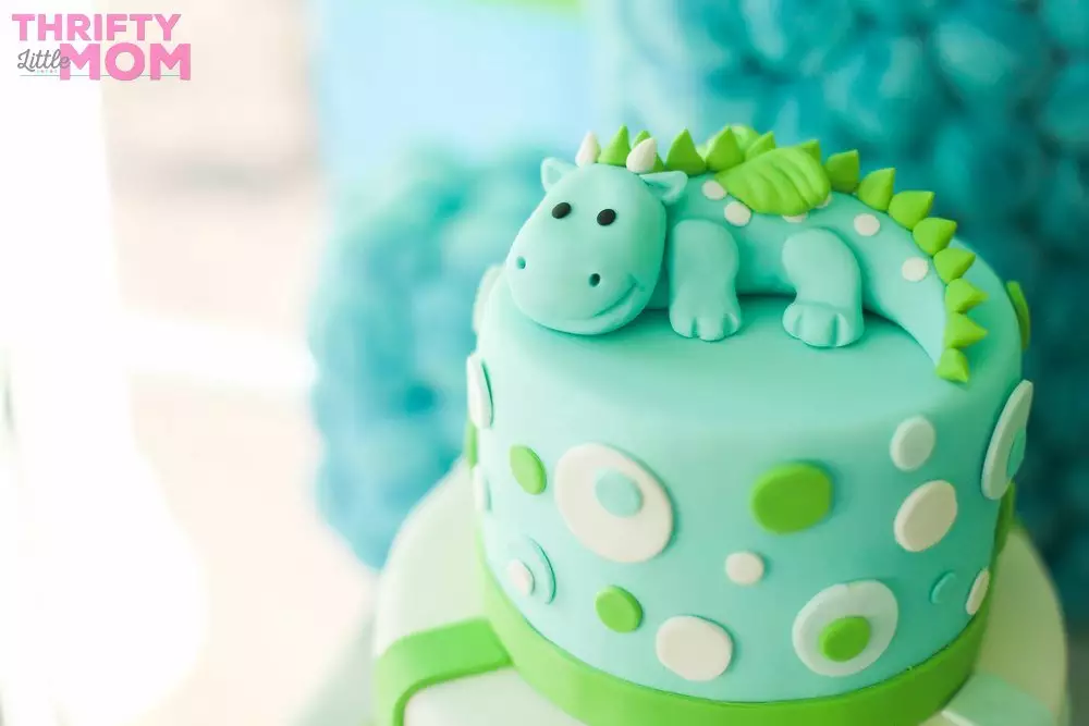 dinosaur cake for boy baby shower