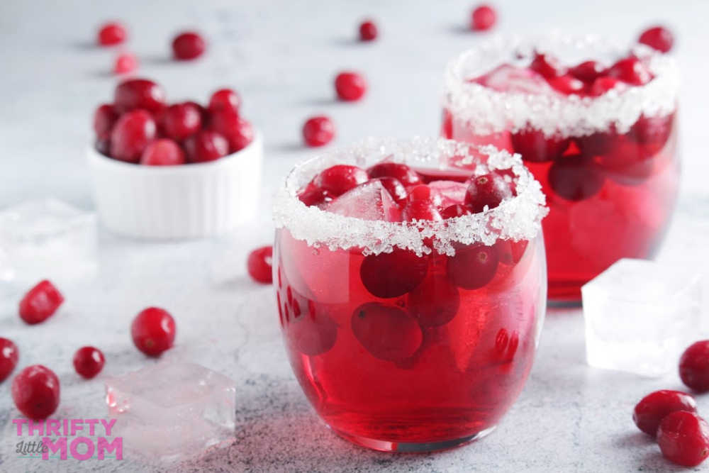 easy holiday vodka cranberry