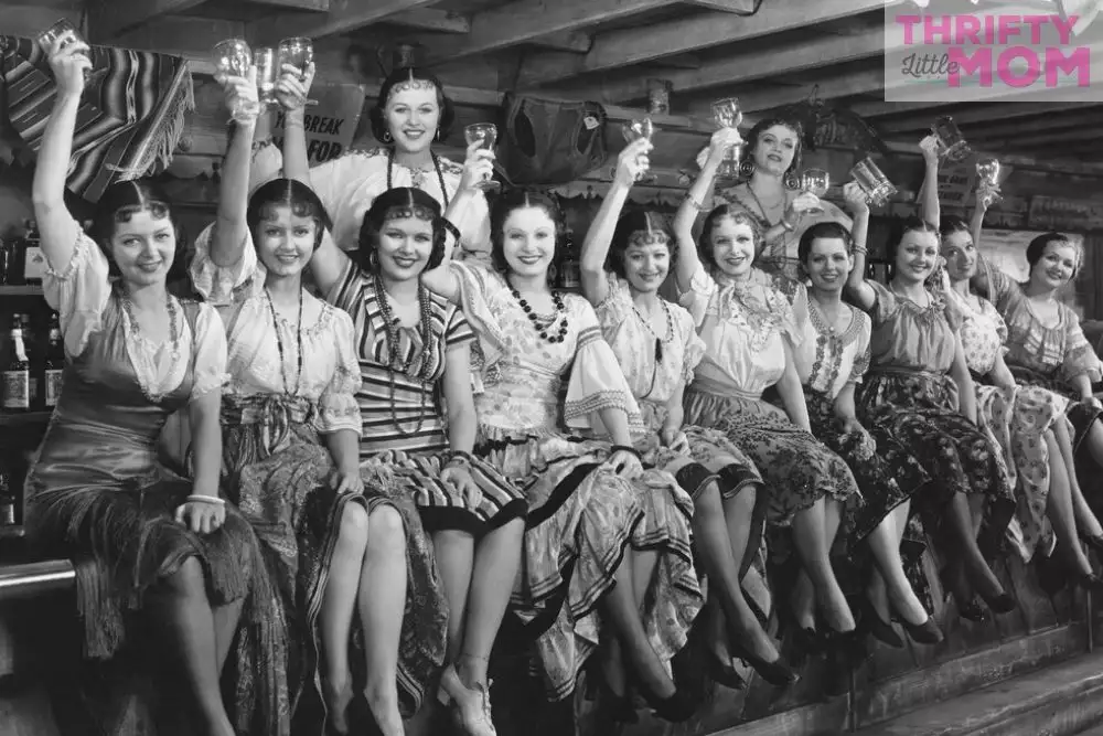 vintage women enjoying a speakeasy