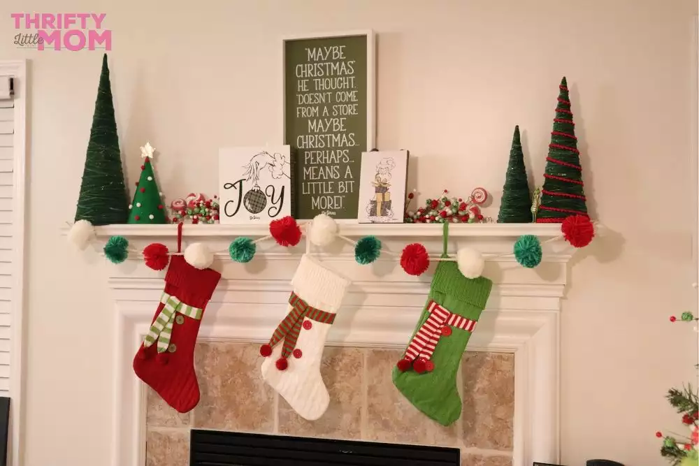 grinch decorated mantle for christmas