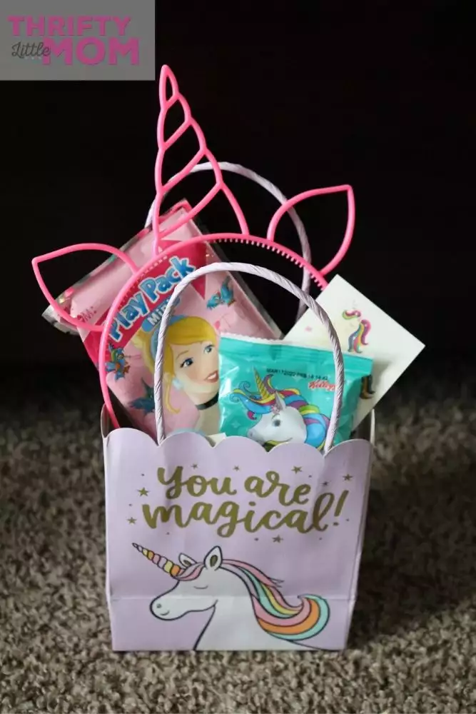 Unicorn Party Favor Ideas! The coolest and most magical party favors for a  Unicorn theme…