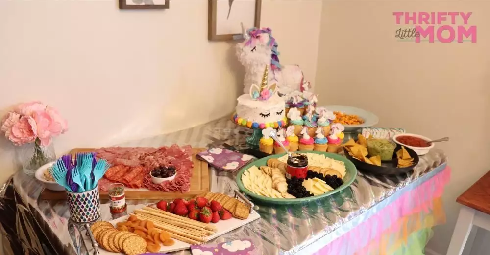 Food and dessert table decorations